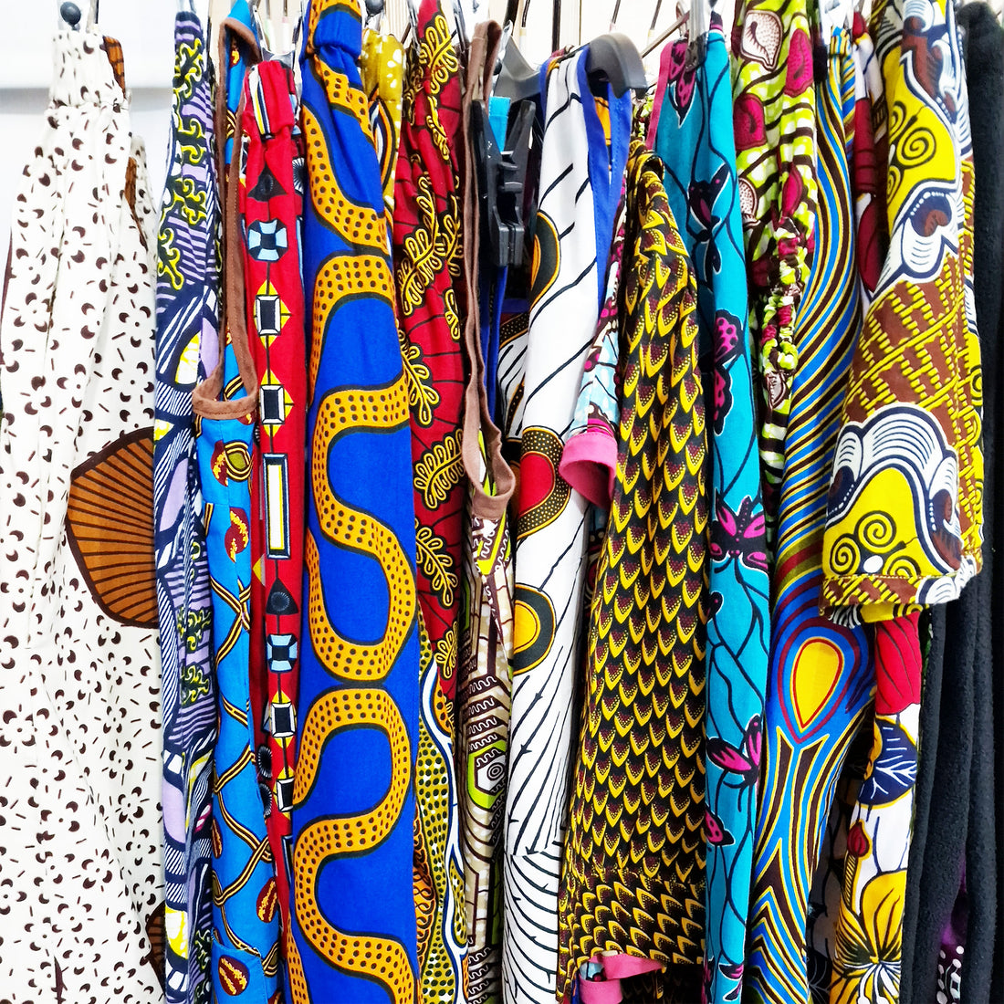 "Ready, Set, Shop! Our African Fashion Sample Sale Has Everything You Need to Look Amazing!"