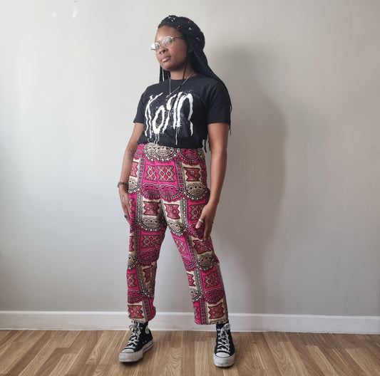 Montana (aka montanastrange) has made the Pomana Pants in this beautiful pink African print fabric from Dovetailed London.  Montana was gifted this fabric in exchange for a blog post as part of the Dovetailed London Ambassador Program. 