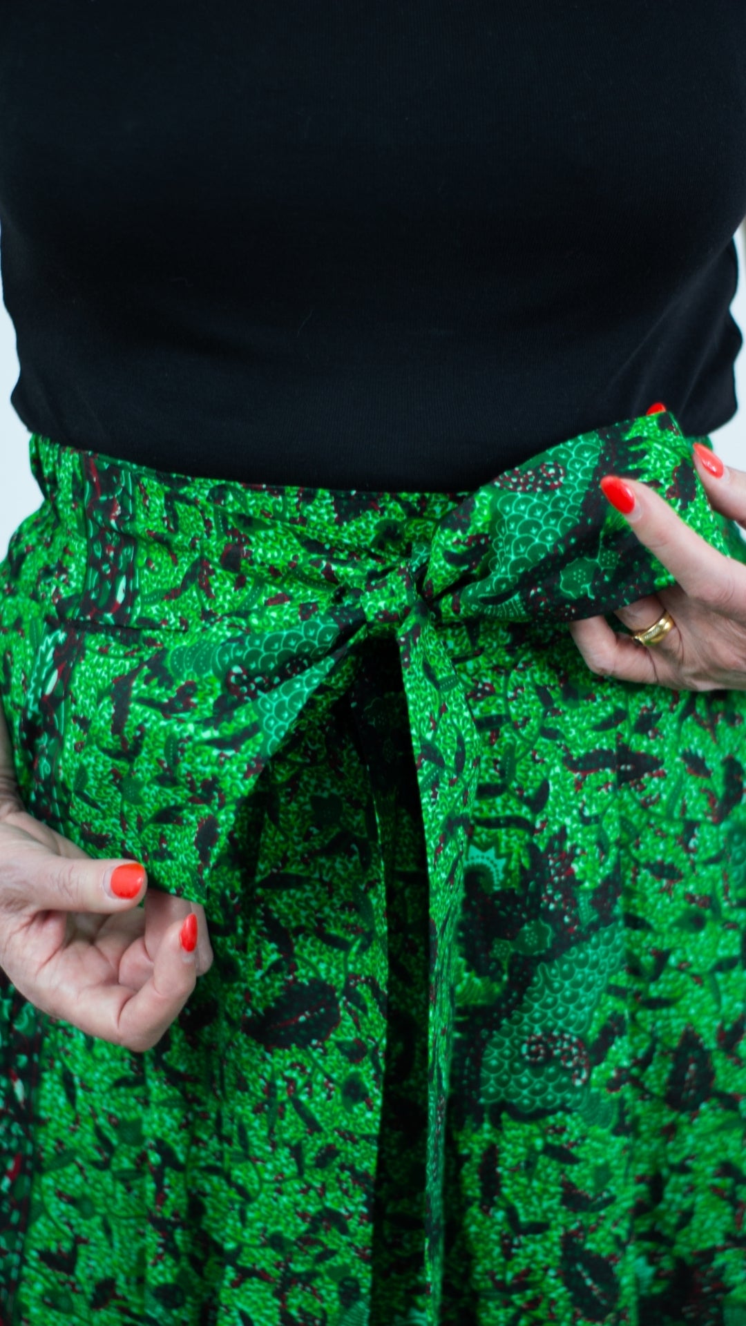 Green snake 2024 print skirt